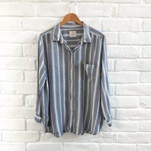 American Eagle Button Up Men Shirt Size XL Gray White Striped Long Sleeve